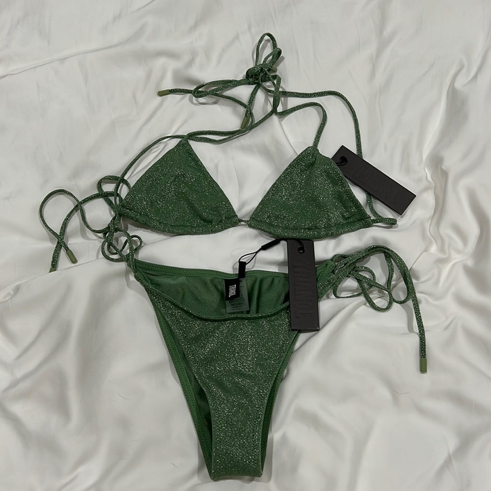 Triangl Vinca Fawn Sparkle Top Medium Small Bottom